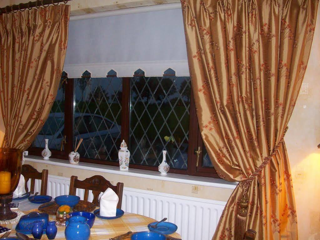 Krakow B&B Dundalk Exterior photo